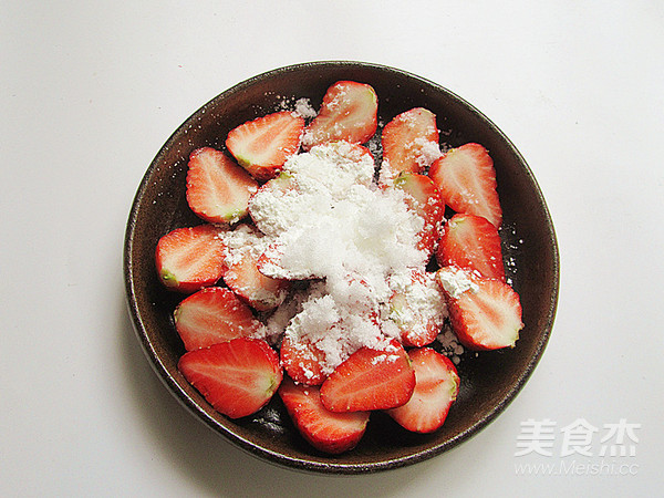 Strawberry Pea Mashed Dumpling Crust Pizza recipe