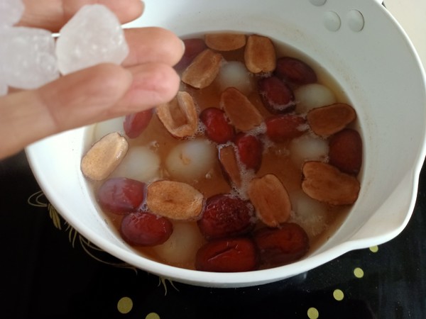 Red Date and Longan Sweet Soup recipe