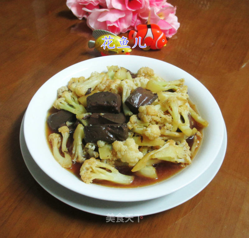 Stir-fried Cauliflower with Duck Blood recipe