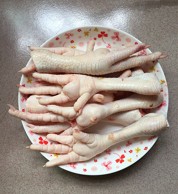 Steamed Chicken Feet with Tempeh recipe