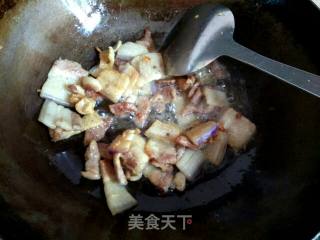 Stir-fried Tofu with Pork Belly and Fungus recipe