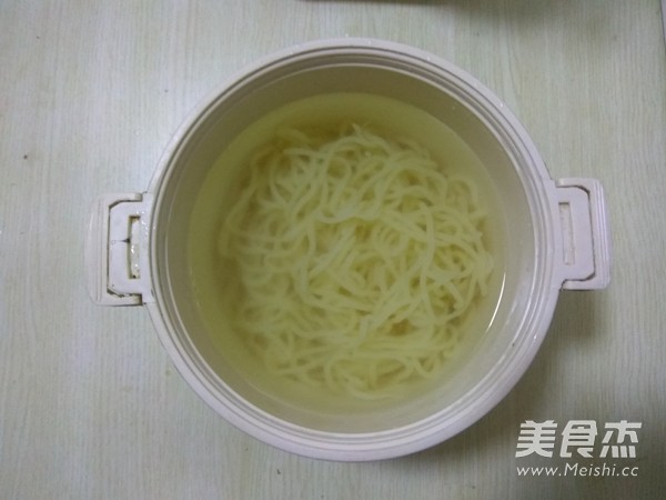 Hot and Sour Noodles recipe