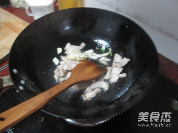 Stir-fried Broccoli with Lily recipe