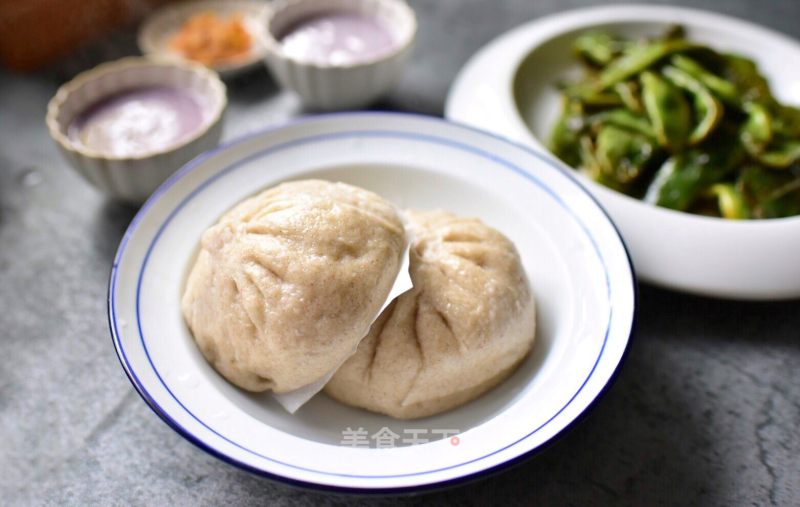 Brown Wheat Fennel Meat Buns