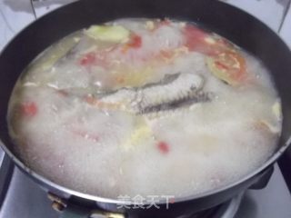 Tomato Fish Bone Soup recipe