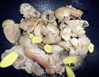 #trust之美#peanut Stewed Pig's Trotters#肉肉厨 recipe