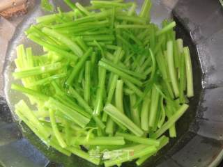 Lily Mixed with Parsley recipe