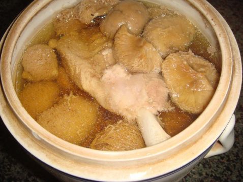 Hericium Lean Meat Soup recipe