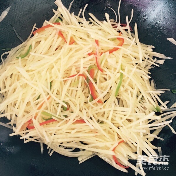 Vinegar Shredded Potatoes recipe