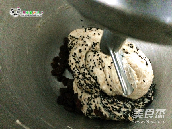 Raisin Black Sesame Soft European recipe