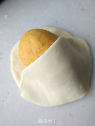 Lazy Egg and Bean Paste Buns recipe