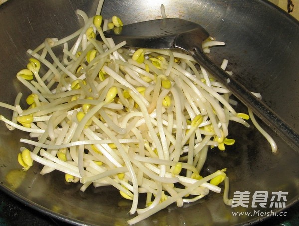 Stir-fried Soybean Sprouts recipe