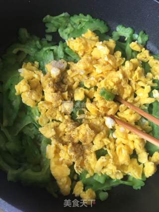 Bitter Gourd Scrambled Eggs recipe