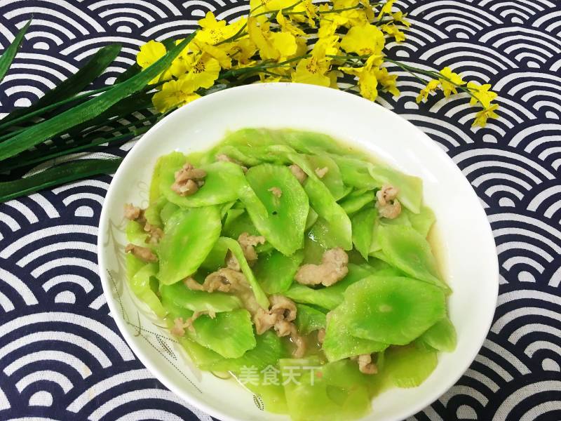 Stir-fried Pork with Lettuce recipe