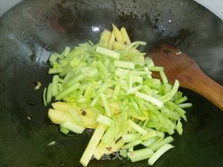 Fried Celery with Potato Chips recipe