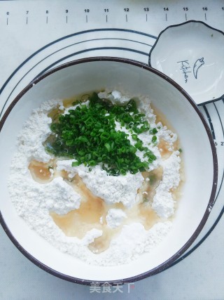 Scallion Soda Crackers recipe