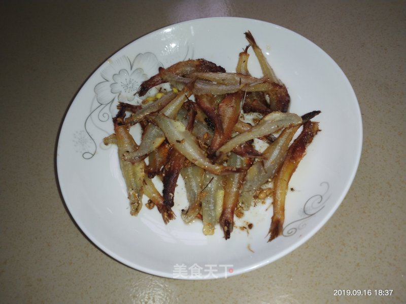 Fried Small Salted Fish recipe