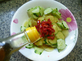 Tiger Skin Cucumber with Potatoes recipe