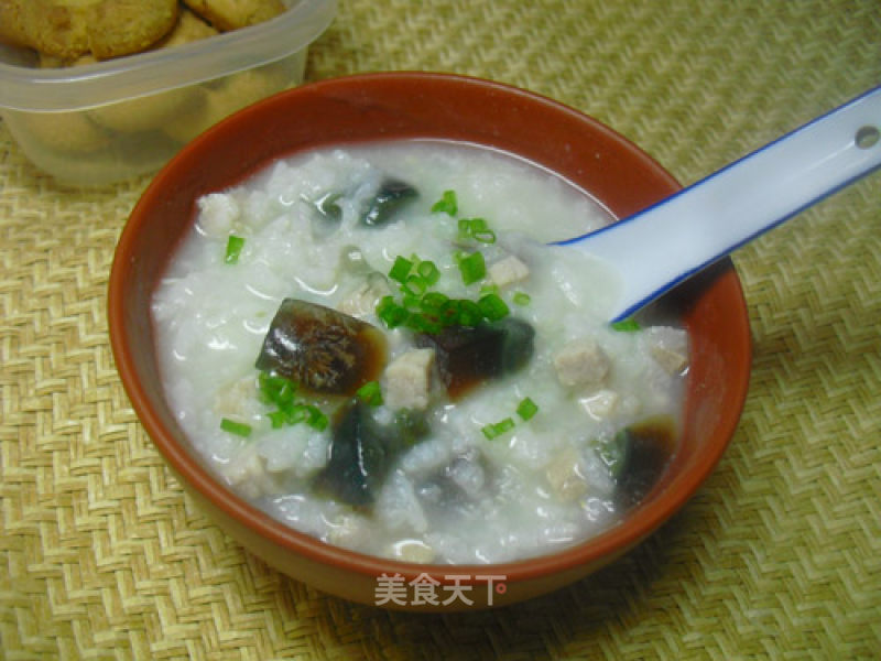 Congee with Preserved Egg and Lean Meat recipe