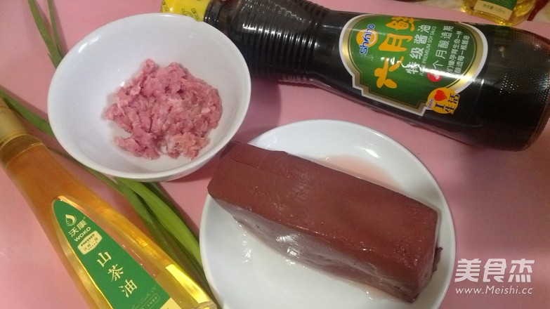 Steamed Pork Blood with Chopped Pepper and Tea Oil recipe