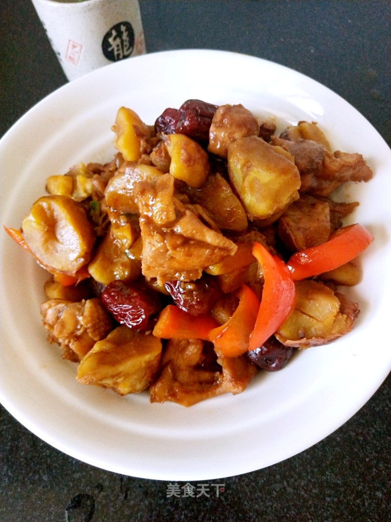 Braised Chestnut Chicken with Red Dates recipe