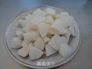 Duck Bone Soup with White Radish and Red Dates recipe