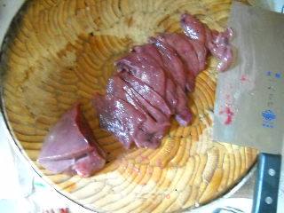 Stir-fried Pork Liver with Leek Flower recipe