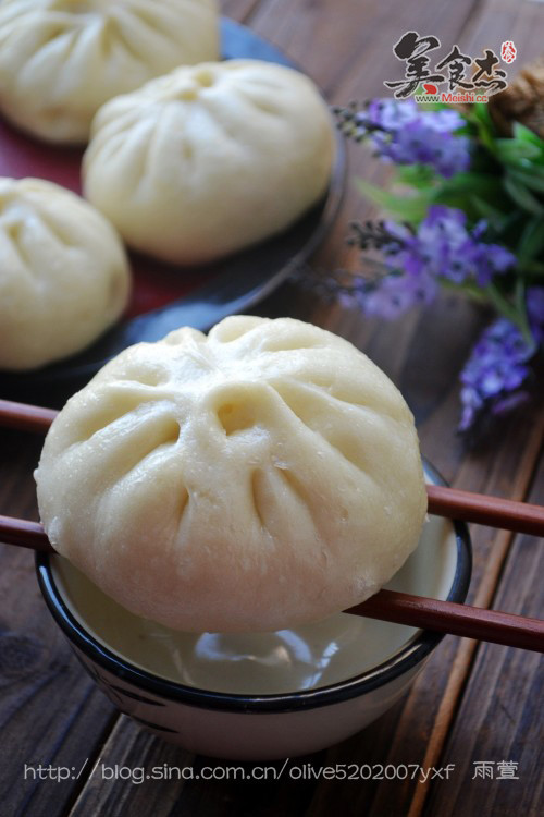 Chinese Chives, Horseshoe and Pork Buns recipe