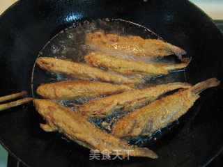 Fried Small Yellow Croaker recipe