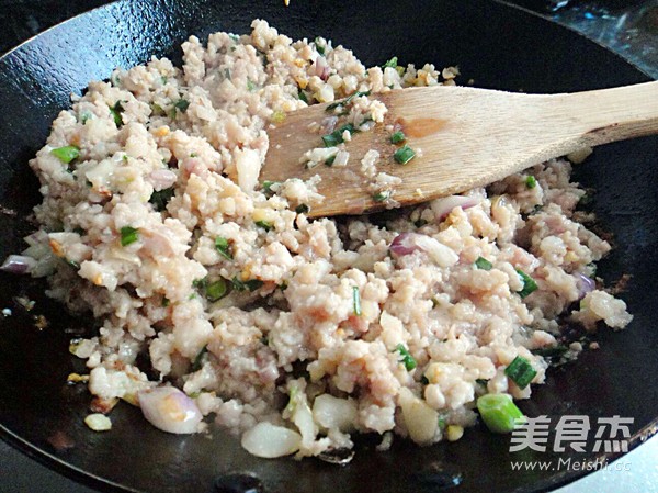 Fern Root Powder with Meat Sauce recipe