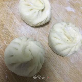 Medium Diced Pork Dumplings with Capers recipe