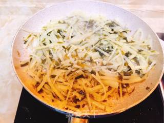 Pickled Vegetables and Potato Shreds recipe