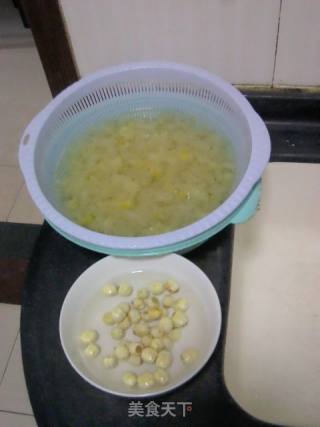 Tremella, Red Date, Wolfberry Soup recipe