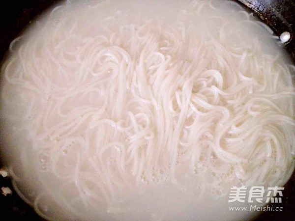 Seafood Rice Noodles recipe