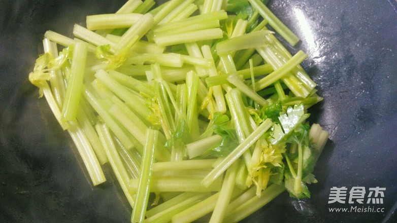 Celery Fried Squid Rings recipe