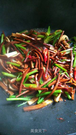 Celery Stir-fried Loose Thousands recipe