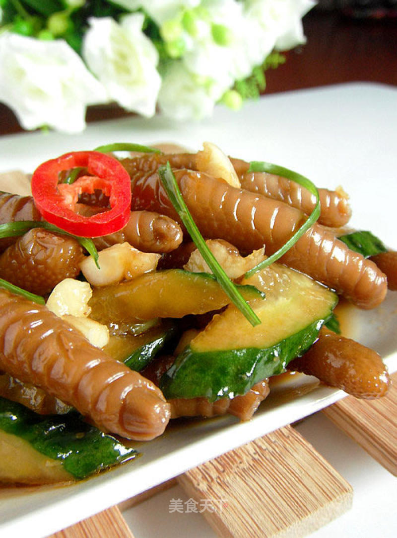 Side Dishes with Wine-cucumber with Chicken Feet recipe