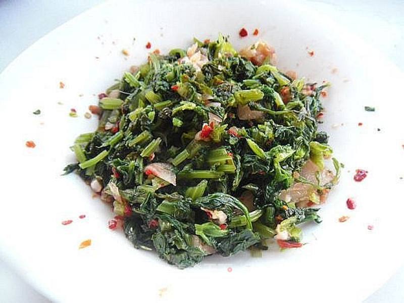 Celery Leaves in Hot Sauce recipe