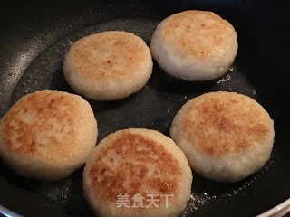 Glutinous Rice and Fresh Meat Cake recipe