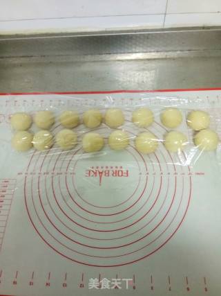 Light Cream Bean Paste Buns recipe