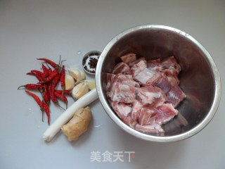 Four Steps to Make Spicy and Enjoyable [spicy Spare Ribs] recipe