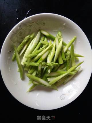 Stir-fried Chicken Breast with Asparagus recipe