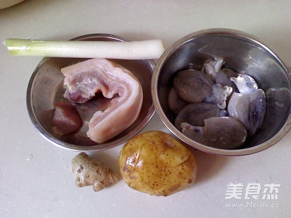 Braised Cuttlefish with Pork Belly recipe