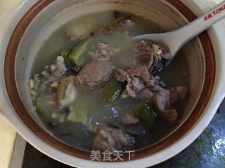 [bitter Gourd and Abalone Soup with Big Bone Bone, Soybeans and Bitter Gourd]-----nourishing Nutrition recipe