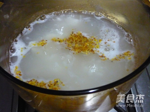 Osmanthus and Taro Congee recipe