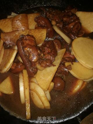 Braised Radish with Trotters recipe