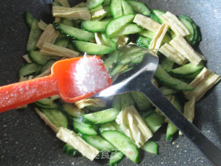 Fried Cucumber with Yuba recipe