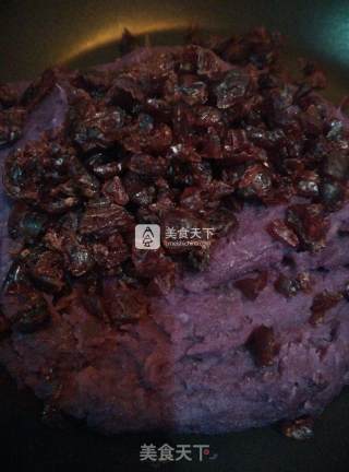 Purple Sweet Potato and Cranberry Snowy Mooncakes recipe