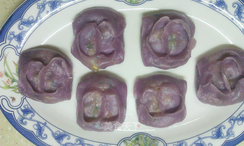 Purple Shoe-shaped Steamed Dumplings recipe