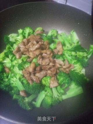 Stir-fried Pork with Broccoli recipe